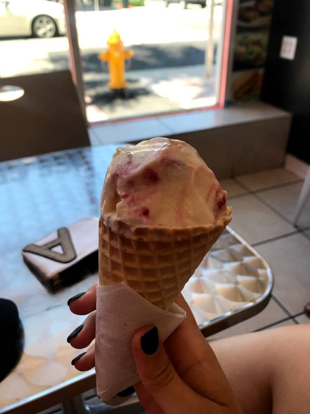 Heladeria Miami Beach | restaurant | 6993 Collins Ave, Miami Beach, FL 33141, USA | 3058650010 OR +1 305-865-0010