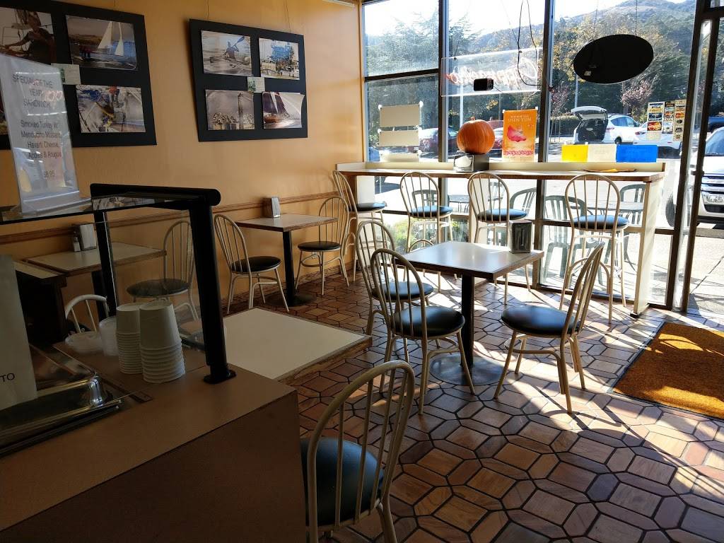 Louies Deli Cafe | restaurant | 2656 Bridgeway, Sausalito, CA 94965, USA | 4153326070 OR +1 415-332-6070