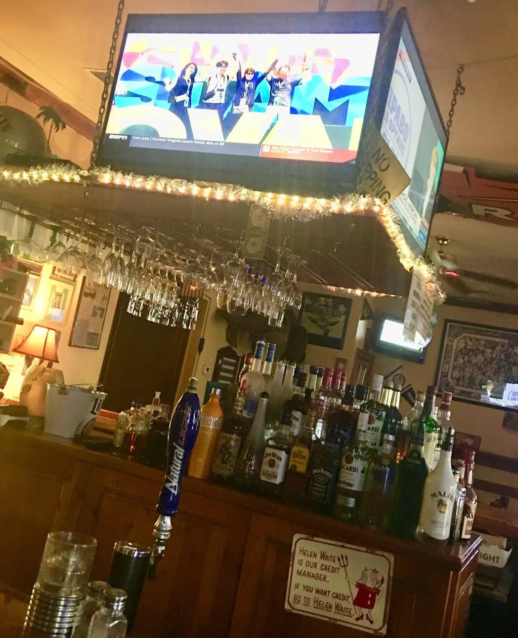 Rockefellers Food & Spirits | restaurant | 592 US-701, Loris, SC 29569, USA | 8437560840 OR +1 843-756-0840