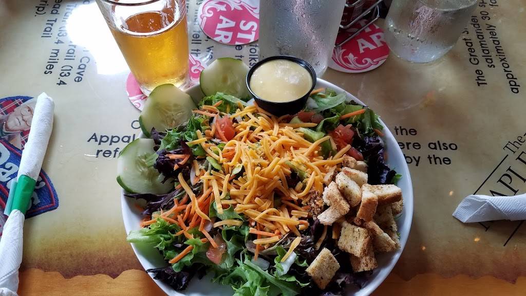 Tom & Earls Back Alley Grill | restaurant | 651 Parkway #110, Gatlinburg, TN 37738, USA | 8653256022 OR +1 865-325-6022