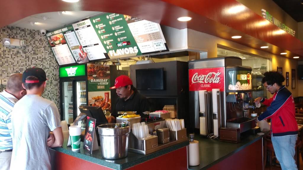 Wingstop | restaurant | 1049 Blalock Rd, Houston, TX 77055, USA | 7133659464 OR +1 713-365-9464