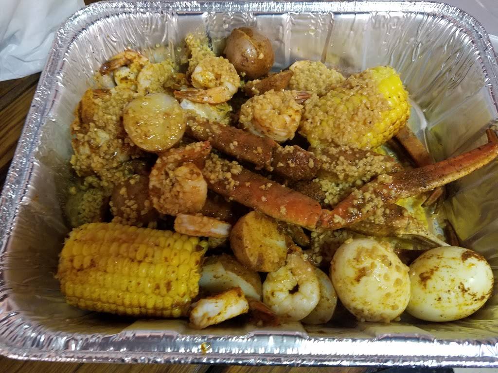 Cowboy Crab and Seafood | restaurant | 1084 N Tamiami Trail, North Fort Myers, FL 33903, USA | 2395992470 OR +1 239-599-2470