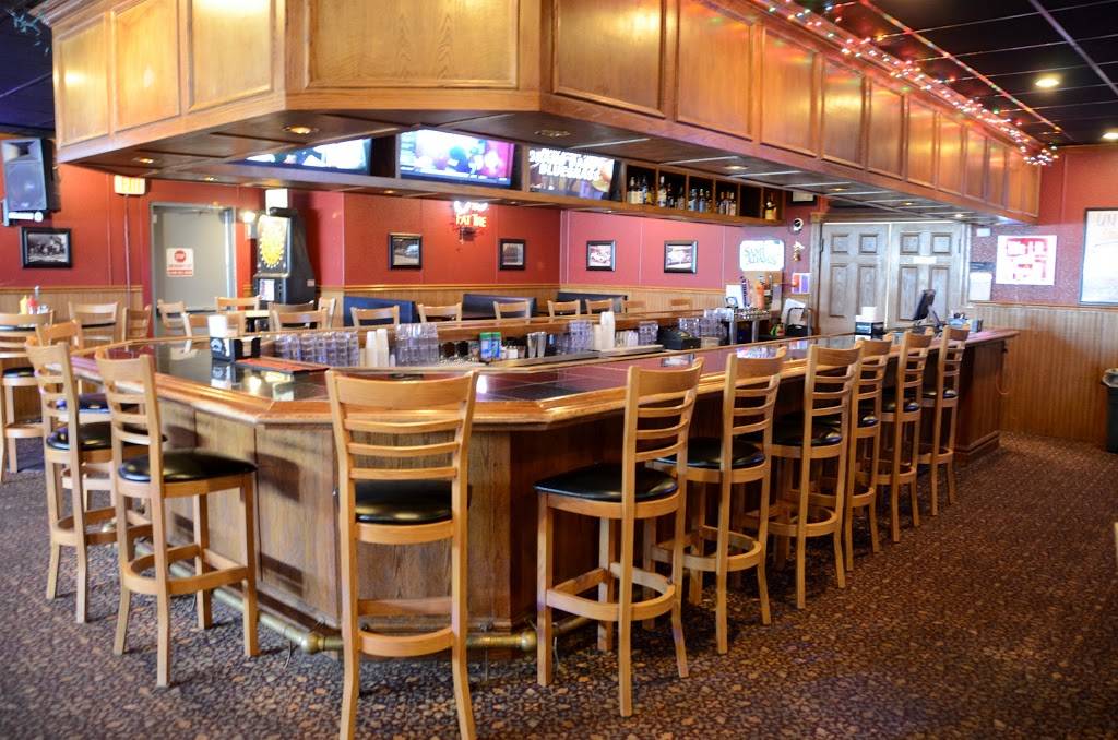 Hydrant Firehouse Grill | restaurant | 2002 College St, Cedar Falls, IA 50613, USA | 3192775423 OR +1 319-277-5423