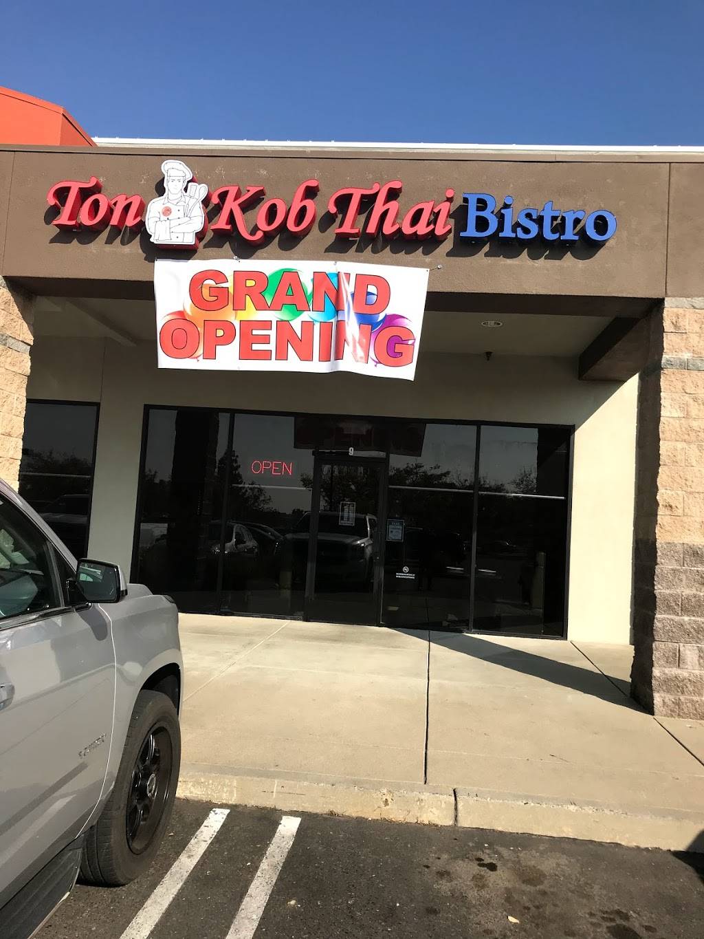 Ton Kob Thai Bistro | restaurant | 1565 Eureka Rd Suite #9, Roseville, CA 95661, USA | 9168654971 OR +1 916-865-4971