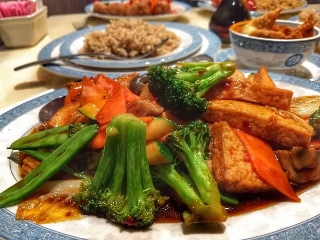 Heaven Dragon Chinese Restaurant | restaurant | 99 N Kuner Rd, Brighton, CO 80601, USA | 3036592222 OR +1 303-659-2222