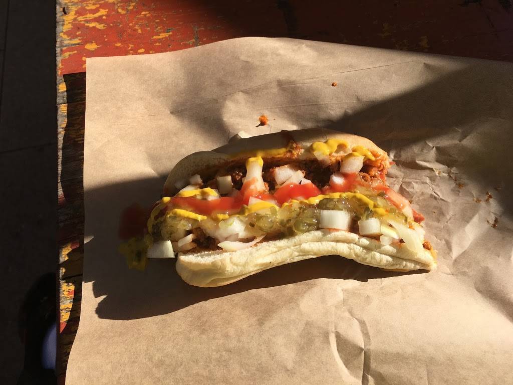 Stangs Hot Dogs & Sausages | restaurant | 1618 Redwood Hwy, Corte Madera, CA 94925, USA | 4152505613 OR +1 415-250-5613