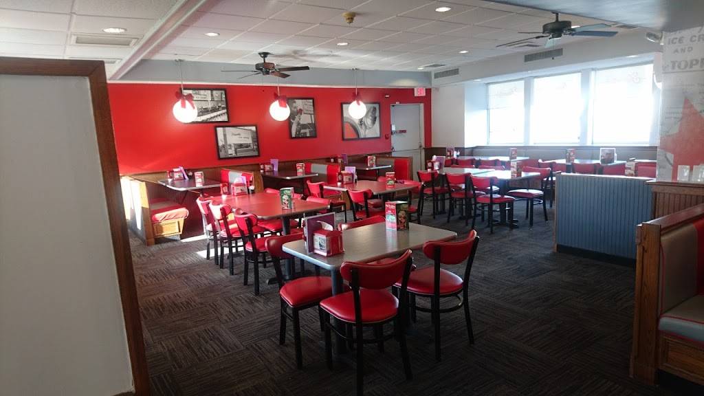 Friendlys | restaurant | 1115 S College Ave, Newark, DE 19713, USA | 3023698911 OR +1 302-369-8911