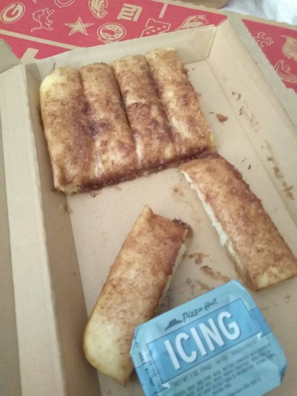 Pizza Hut | meal takeaway | 2885 N Military Trl Ste A, West Palm Beach, FL 33409, USA | 5616894109 OR +1 561-689-4109