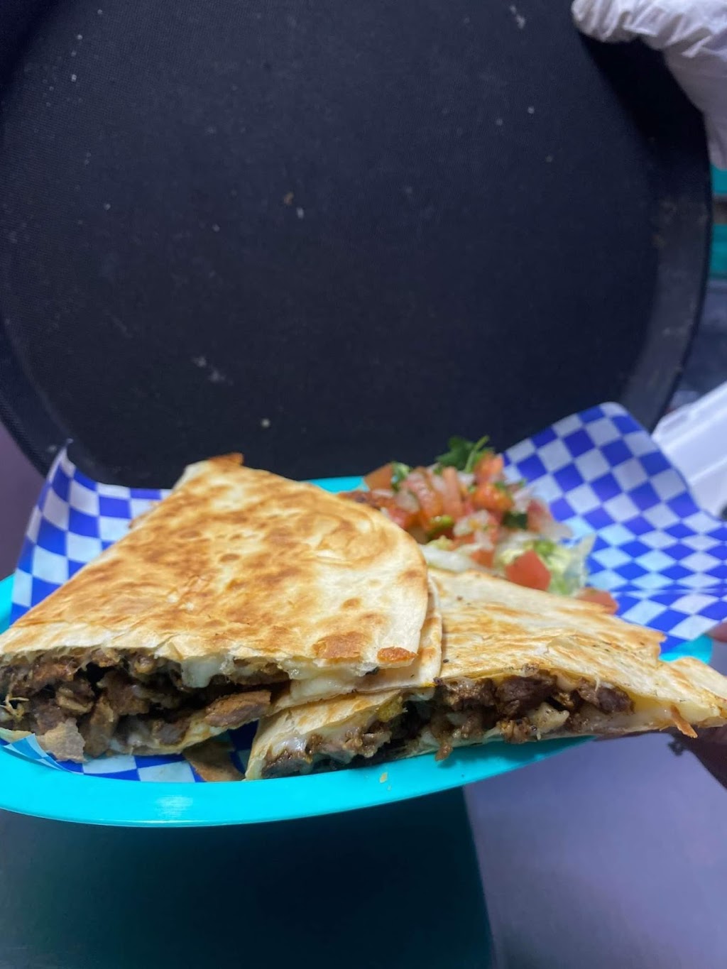 Explosive Taco | restaurant | 1744 S Pacific Ave, Yuma, AZ 85365, USA | 9283669995 OR +1 928-366-9995