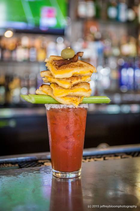 Charlies Place | restaurant | 981 Foothill Blvd, San Luis Obispo, CA 93405, USA | 8055439810 OR +1 805-543-9810