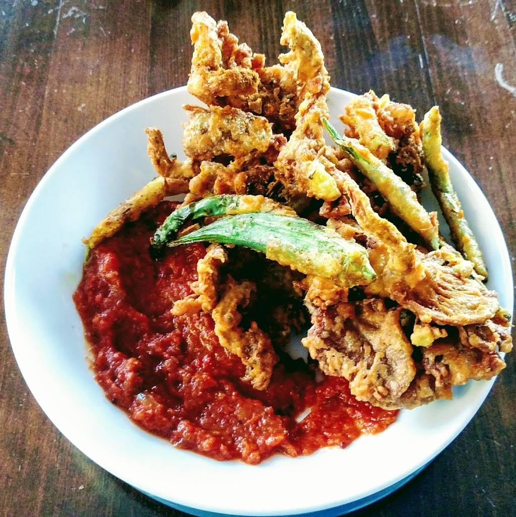 Veg | restaurant | 2431 J St, Sacramento, CA 95816, USA | 9164488768 OR +1 916-448-8768