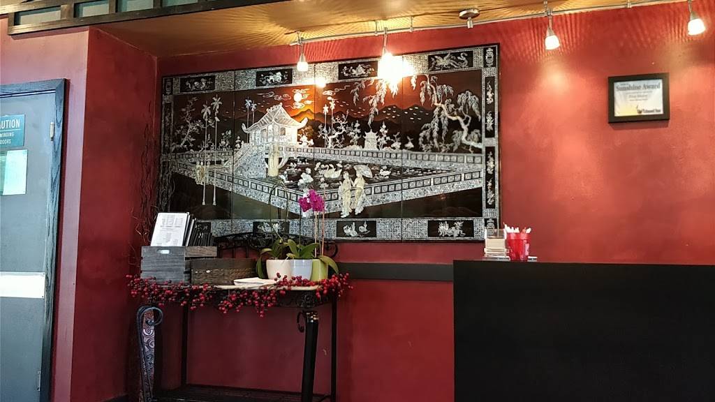 Blue Moon Restaurant | restaurant | 1320 S Broadway, Edmond, OK 73034, USA | 4053403871 OR +1 405-340-3871