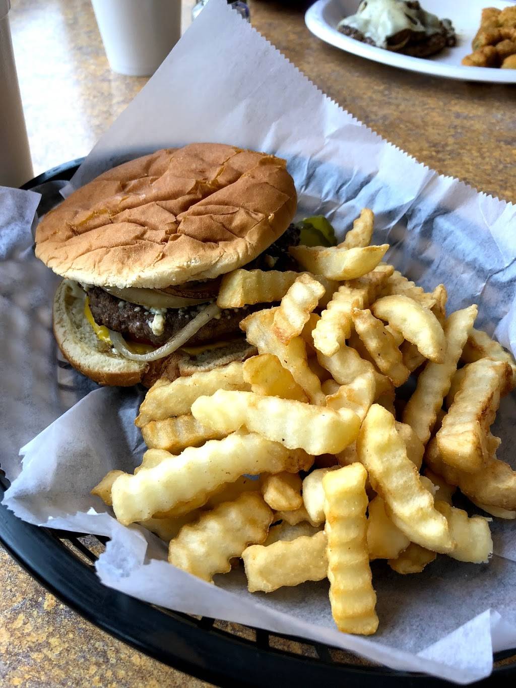 Coffey Creek Cafe | restaurant | 1700 Center Park Dr, Charlotte, NC 28217, USA | 7043576117 OR +1 704-357-6117