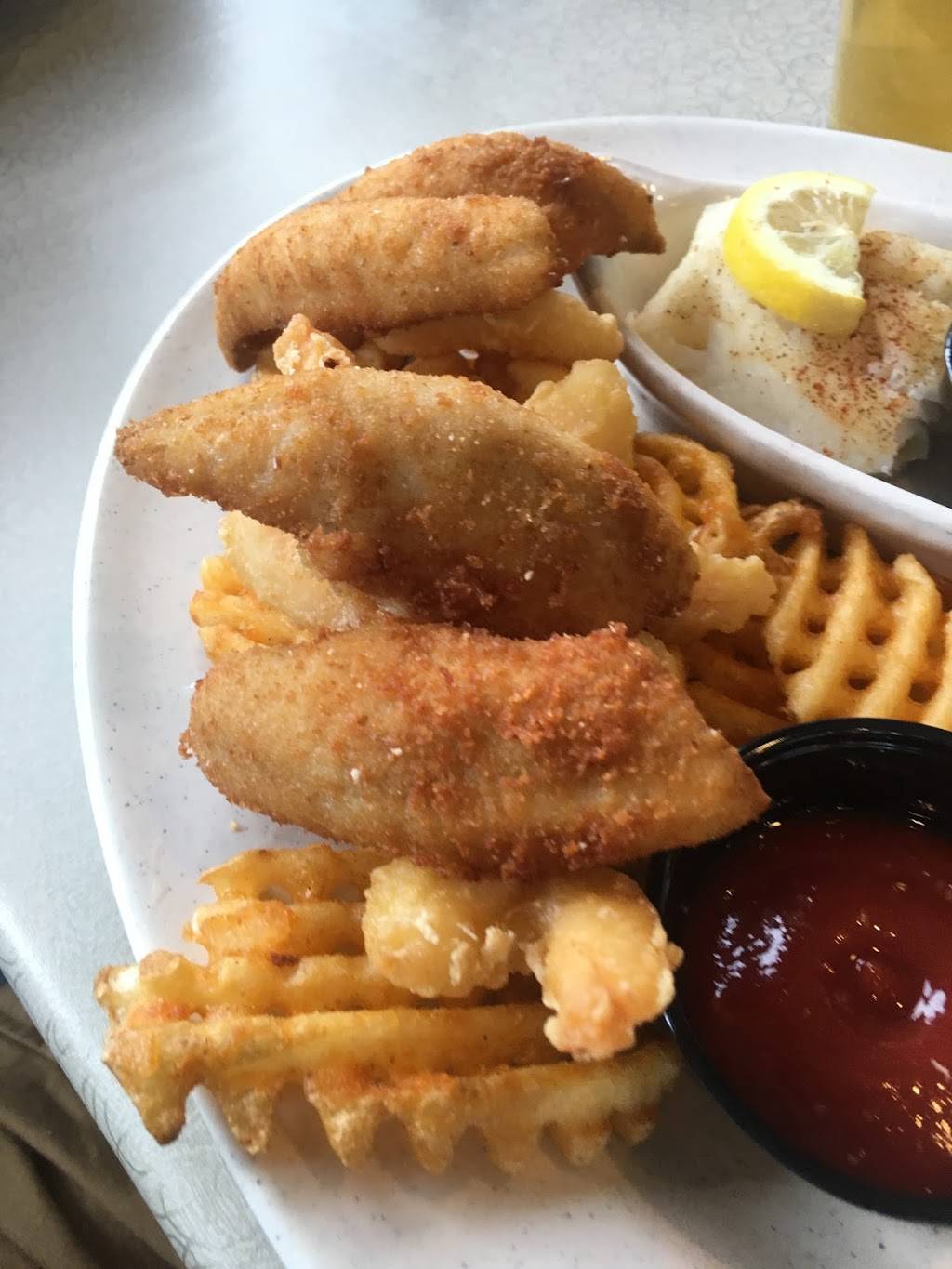 Wendts On the Lake | restaurant | N9699 Lake Shore Dr, Van Dyne, WI 54979, USA | 9206885231 OR +1 920-688-5231