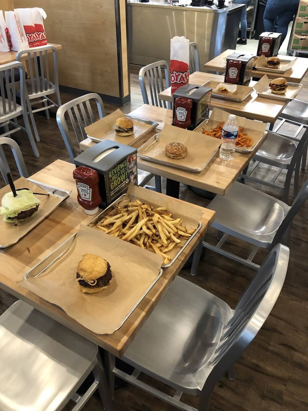 MOOYAH Burgers, Fries & Shakes | restaurant | 3388 Princess Anne Rd Suite 301B, Virginia Beach, VA 23456, USA | 7577972398 OR +1 757-797-2398