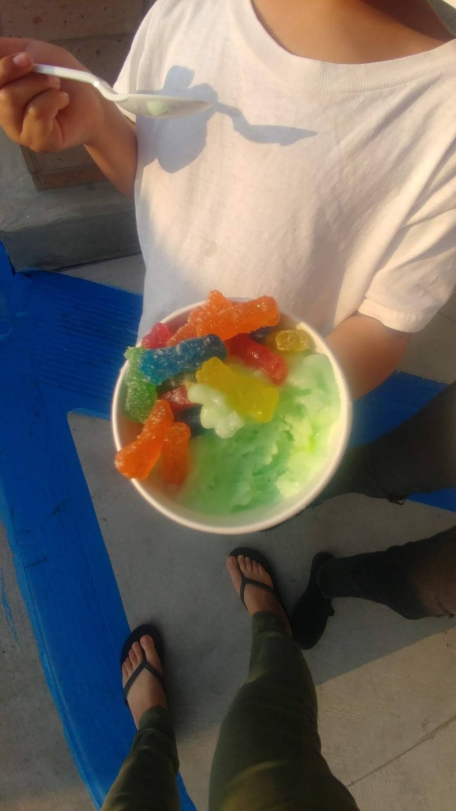 Cold Stone Creamery | bakery | 186 N 12th Ave, Ste 111, Hanford, CA 93230, USA | 5595839000 OR +1 559-583-9000