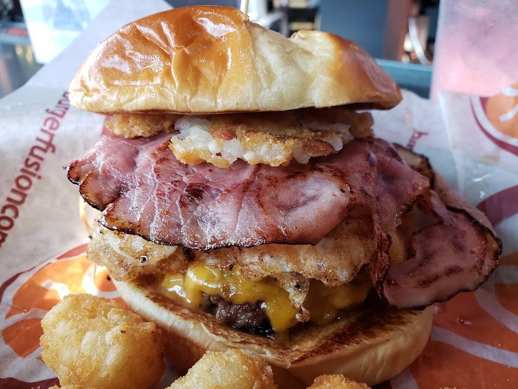 Burger Fusion Company Downtown LaCrosse | restaurant | 200 Pearl St, La Crosse, WI 54601, USA | 6088816398 OR +1 608-881-6398