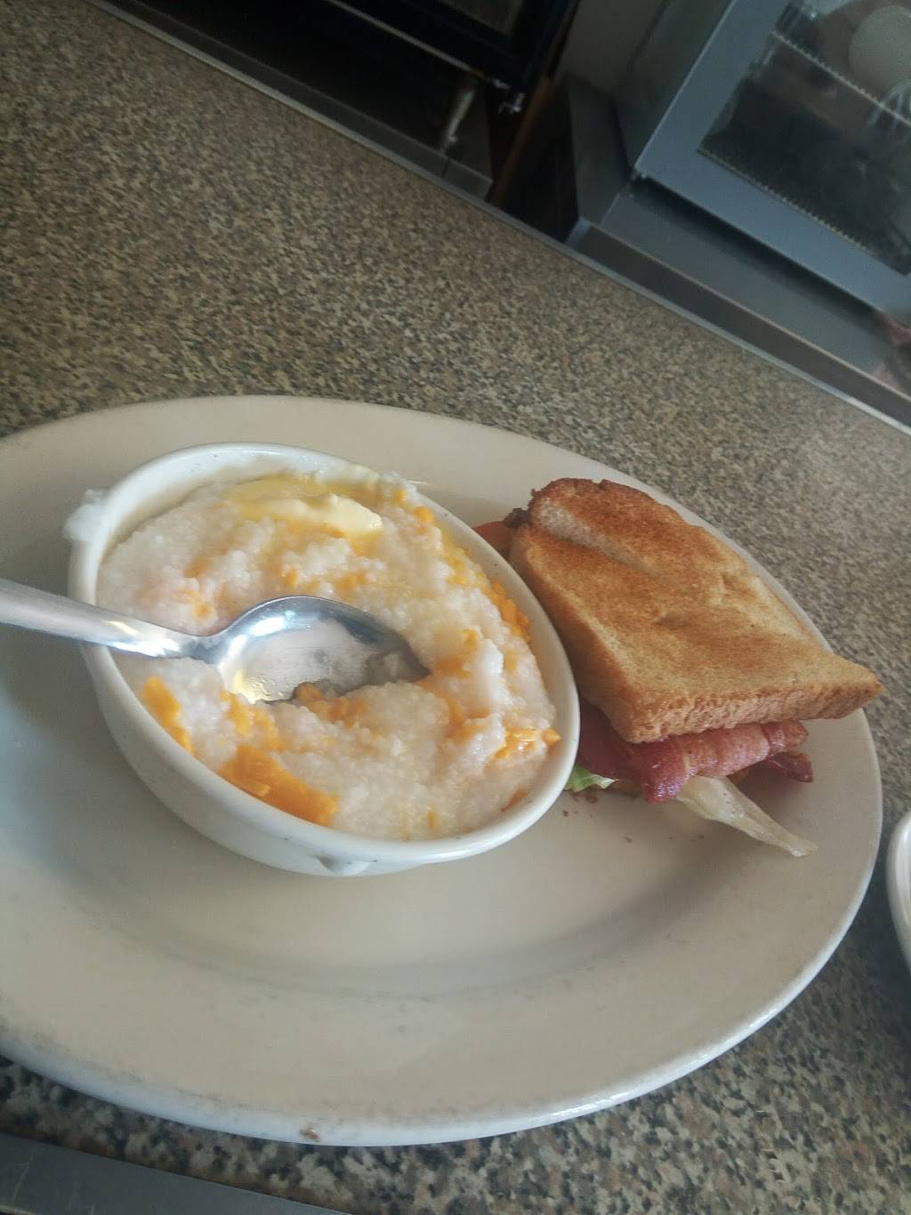 Simply Good Food | restaurant | 5741 Woodland Ave, Philadelphia, PA 19143, USA | 2157291622 OR +1 215-729-1622