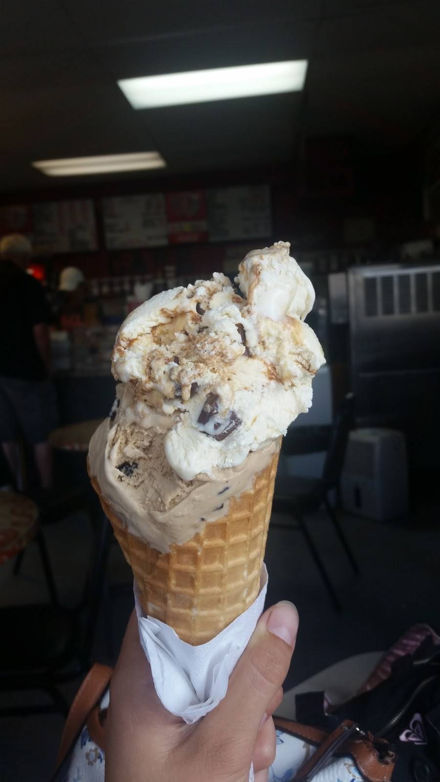 House of Flavors | restaurant | 625 W Washington St, Winchester, IN 47394, USA | 7655847153 OR +1 765-584-7153