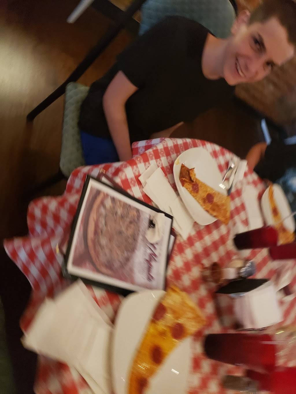 Old Napoli Italian Cuisine | restaurant | E Main St, Albertville, AL 35950, USA | 2565728540 OR +1 256-572-8540