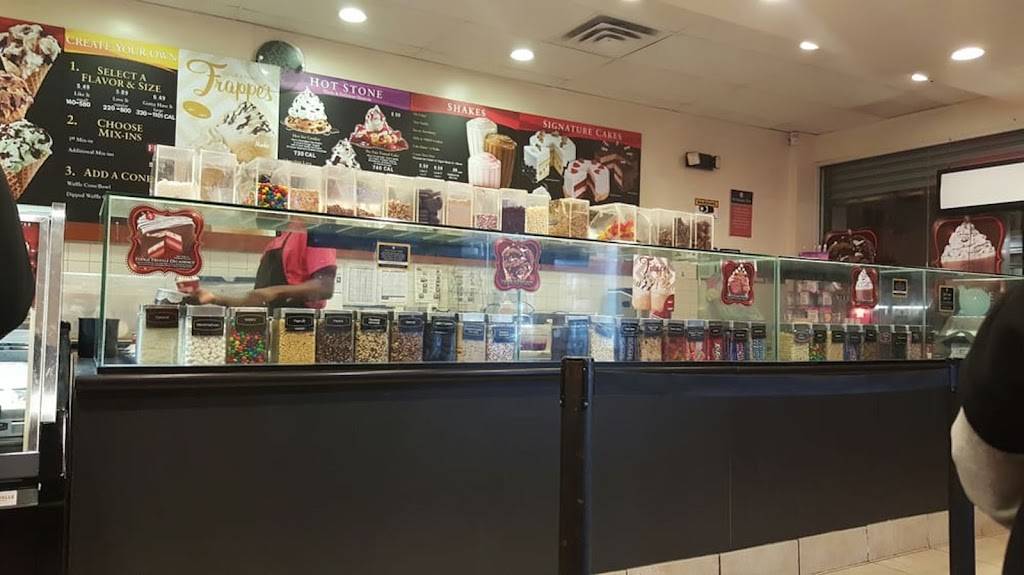 Cold Stone Creamery | bakery | 15714 Cross Bay Blvd, Howard Beach, NY 11414, USA | 7188436977 OR +1 718-843-6977