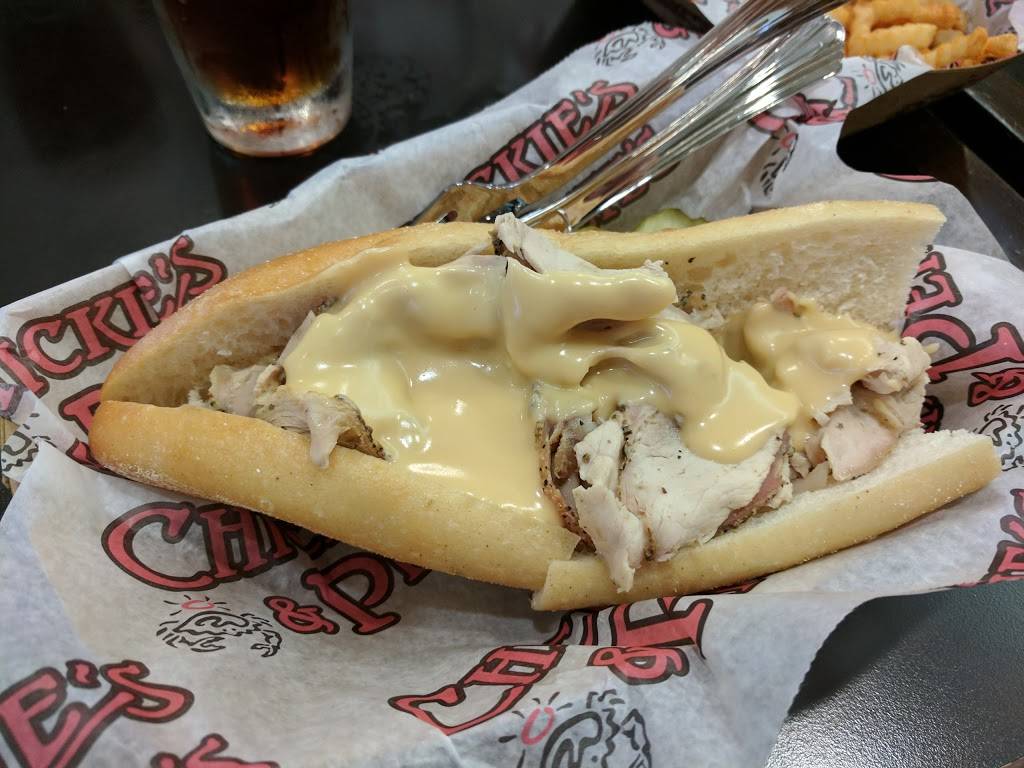 Chickies and Petes | restaurant | Terminal D Philadelphia International Airport 8000 Essington Ave, Philadelphia, PA 19153, USA | 2153652126 OR +1 215-365-2126