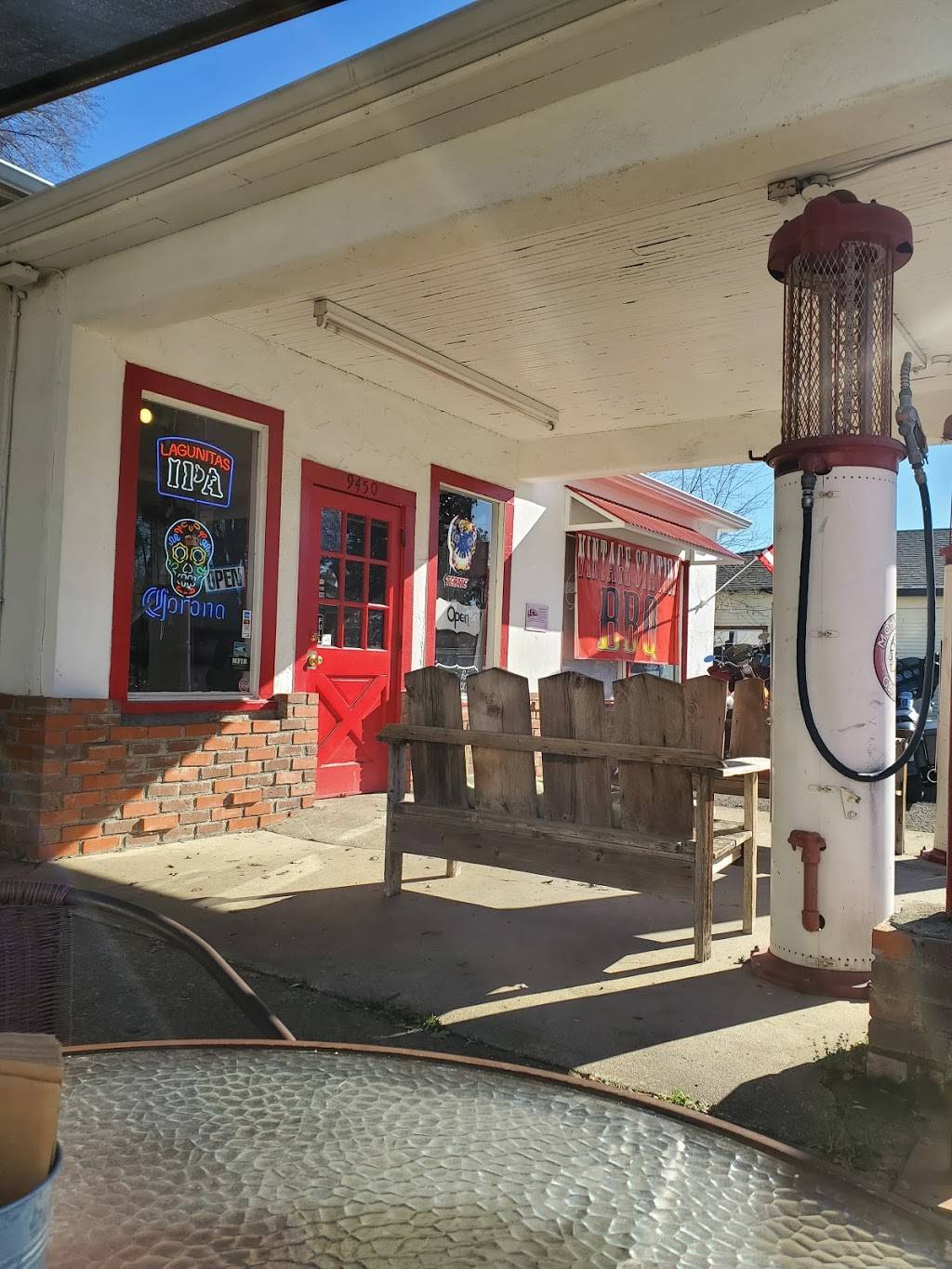 Vintage Station BBQ | restaurant | 9450 Main St, Upper Lake, CA 95485, USA | 7072754002 OR +1 707-275-4002