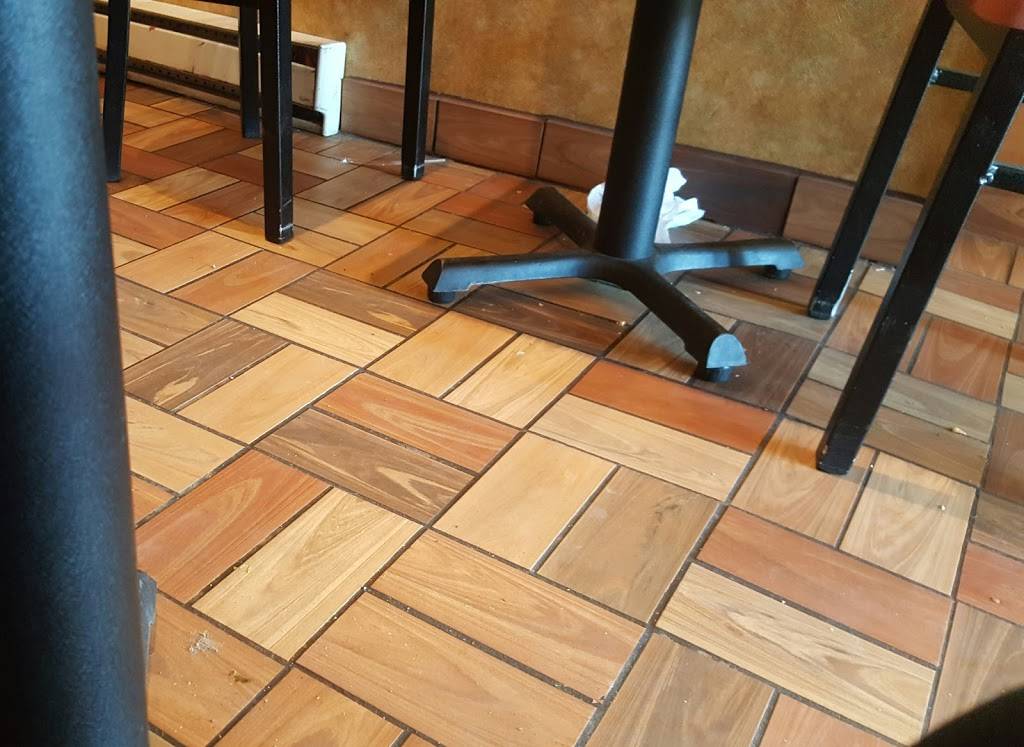 Subway | meal takeaway | 3311 N Service Rd, Vineland Station, ON L0R 2E0, Canada | 9055627749 OR +1 905-562-7749