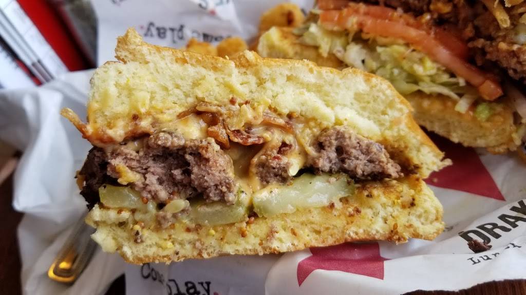 Drakes Burlington | restaurant | 1377 Boone Station Dr, Burlington, NC 27215, USA | 3365674780 OR +1 336-567-4780