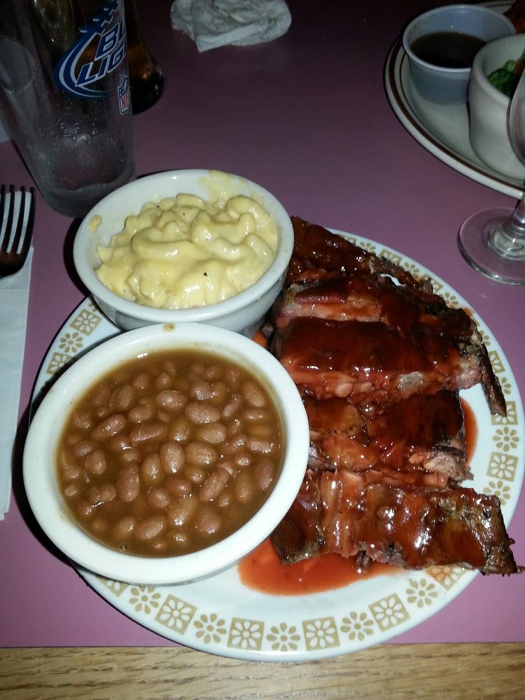 AngLes Bar & Grill | restaurant | 25590 IN-2, South Bend, IN 46619, USA | 5742329000 OR +1 574-232-9000