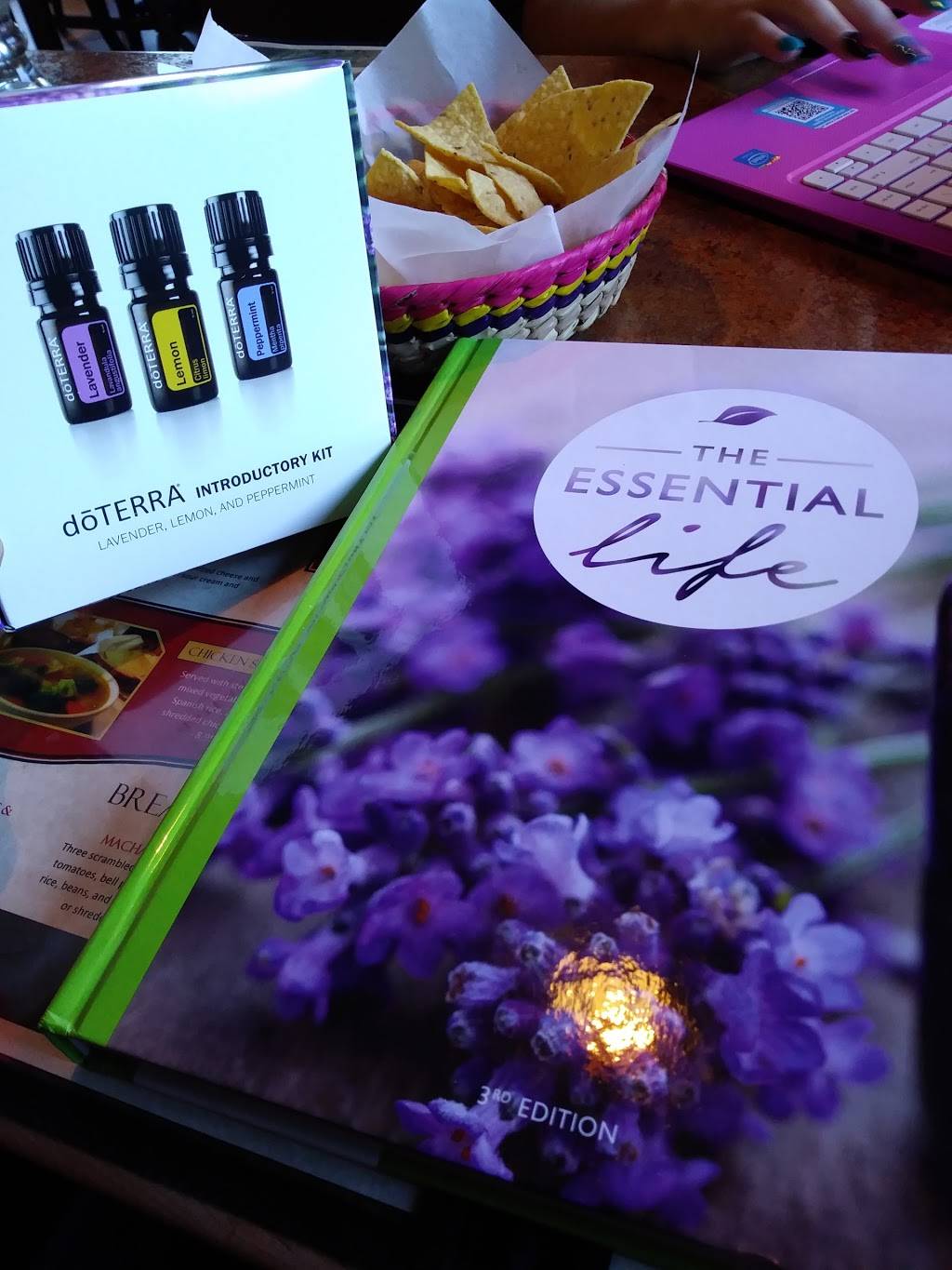 Casa Flores | restaurant | 3499 Brookside Rd # C, Stockton, CA 95219, USA | 2094742272 OR +1 209-474-2272