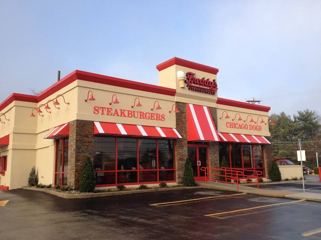 Freddys Frozen Custard & Steakburgers | restaurant | 2084 Sproul Rd, Broomall, PA 19008, USA | 6103256725 OR +1 610-325-6725