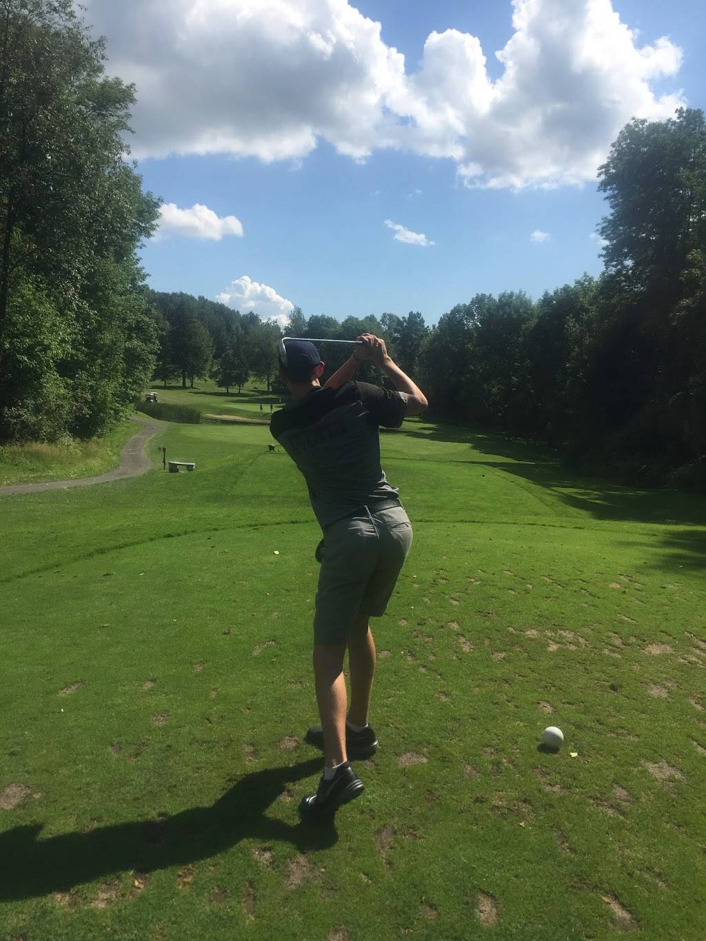 Dufferin Heights Golf Club | restaurant | 4115 QC-143, Stanstead, QC J0B 3E0, Canada | 8198762113 OR +1 819-876-2113