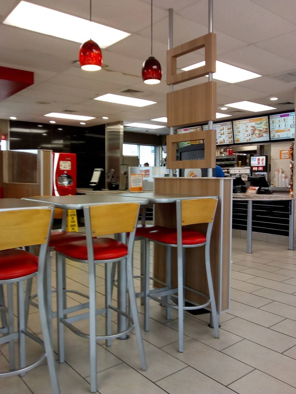 Burger King | restaurant | 4032 SW 137th Ct, Miami, FL 33175, USA | 3055520949 OR +1 305-552-0949
