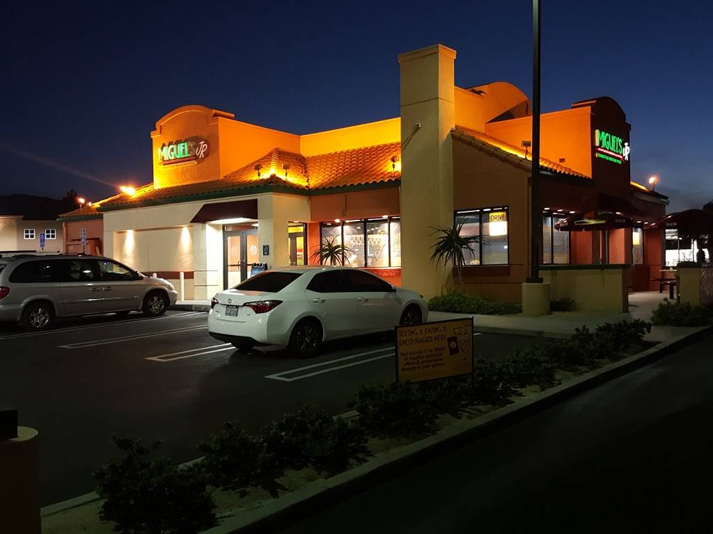 Miguels Jr | restaurant | 1570 W 6th St, Corona, CA 92882, USA | 9512797780 OR +1 951-279-7780