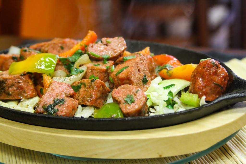 Kurry Houzz & Grill | restaurant | 427 St Clair St, Chatham, ON N7L 3K4, Canada | 5193513999 OR +1 519-351-3999