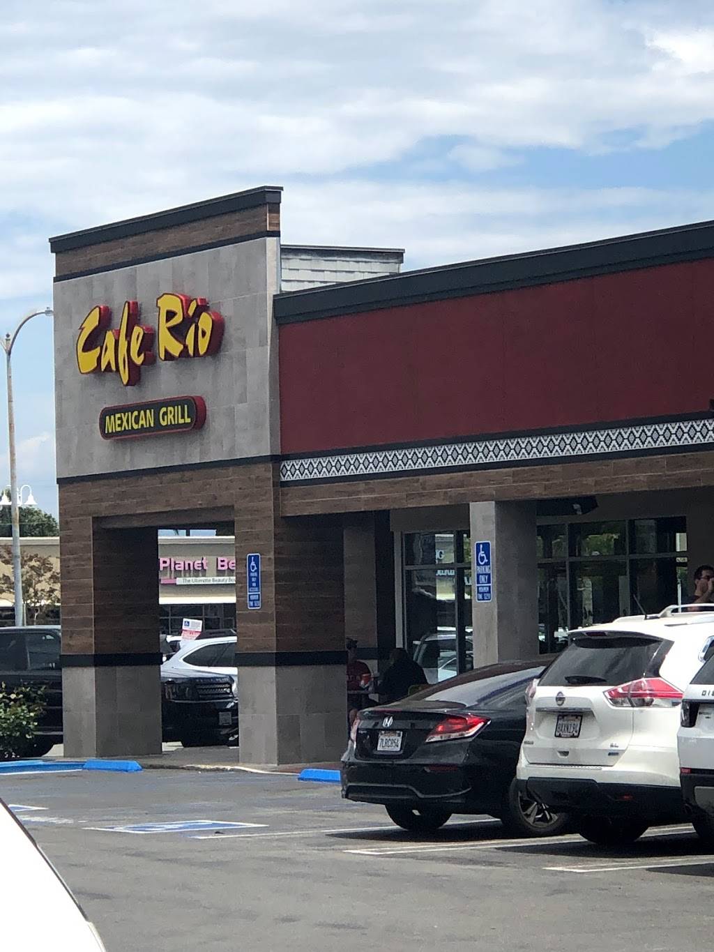 Cafe Rio Mexican Grill | restaurant | 40705 Winchester Rd, Temecula, CA 92591, USA | 9513655564 OR +1 951-365-5564