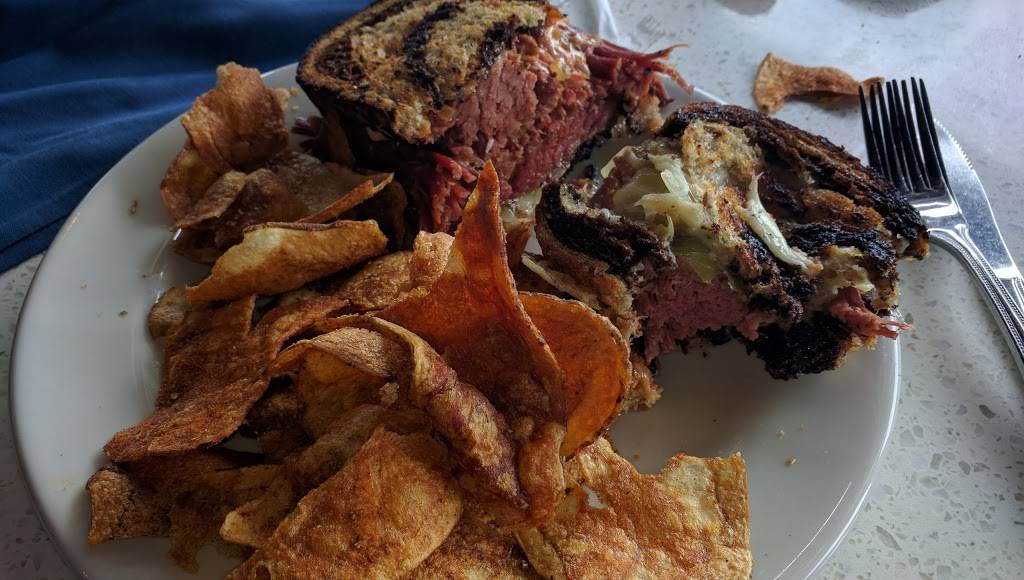 The Lakehouse Grille | night club | 620 E Lake Shore Dr, Culver, IN 46511, USA | 5748422234 OR +1 574-842-2234