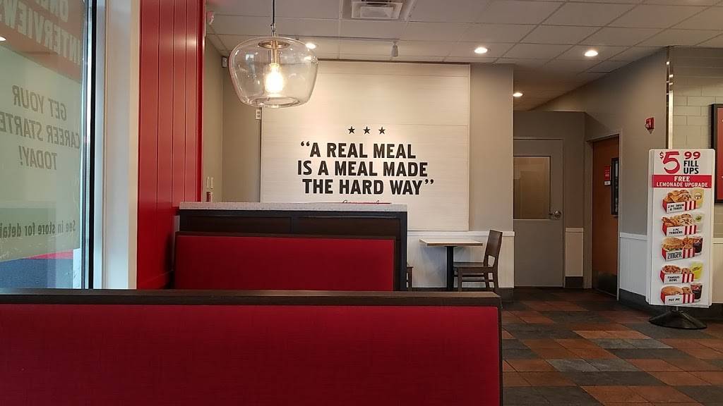 KFC | restaurant | 10050 16th Ave SW, Seattle, WA 98146, USA | 2067628793 OR +1 206-762-8793