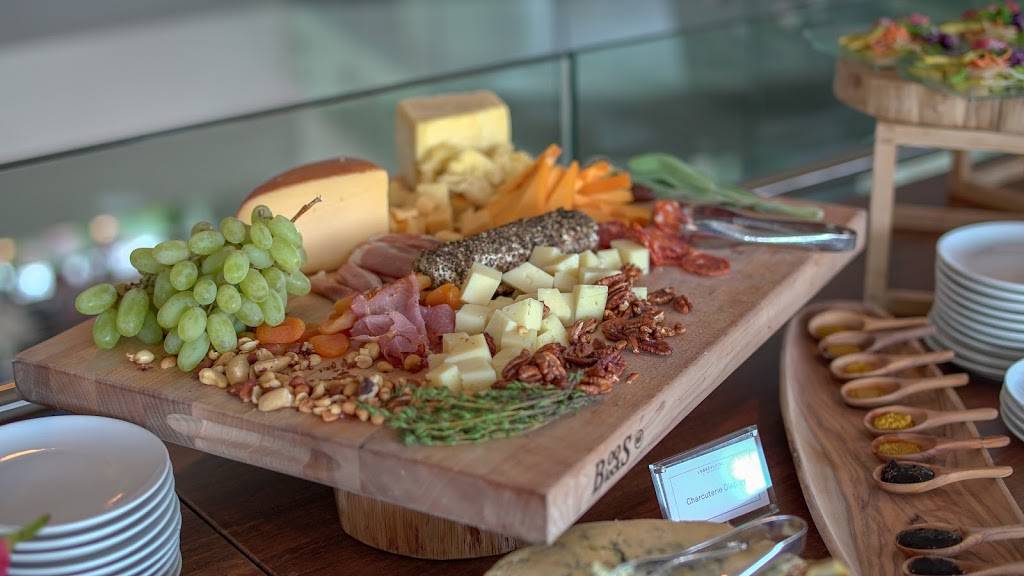 Icon Eatery & Bar | restaurant | 5450 Bollettieri Blvd, Bradenton, FL 34210, USA | 9412451900 OR +1 941-245-1900