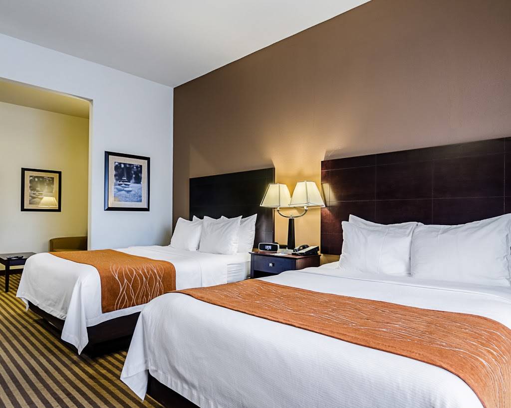 Comfort Inn & Suites Lawrence - University Area | restaurant | 151 McDonald Dr, Lawrence, KS 66044, USA | 7853307241 OR +1 785-330-7241