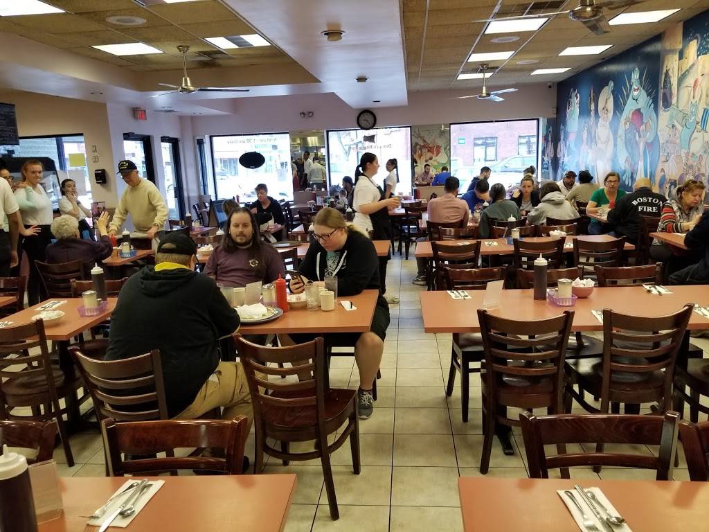 Donnas Restaurant | restaurant | 980 Saratoga St, East Boston, MA 02128, USA | 6175689314 OR +1 617-568-9314