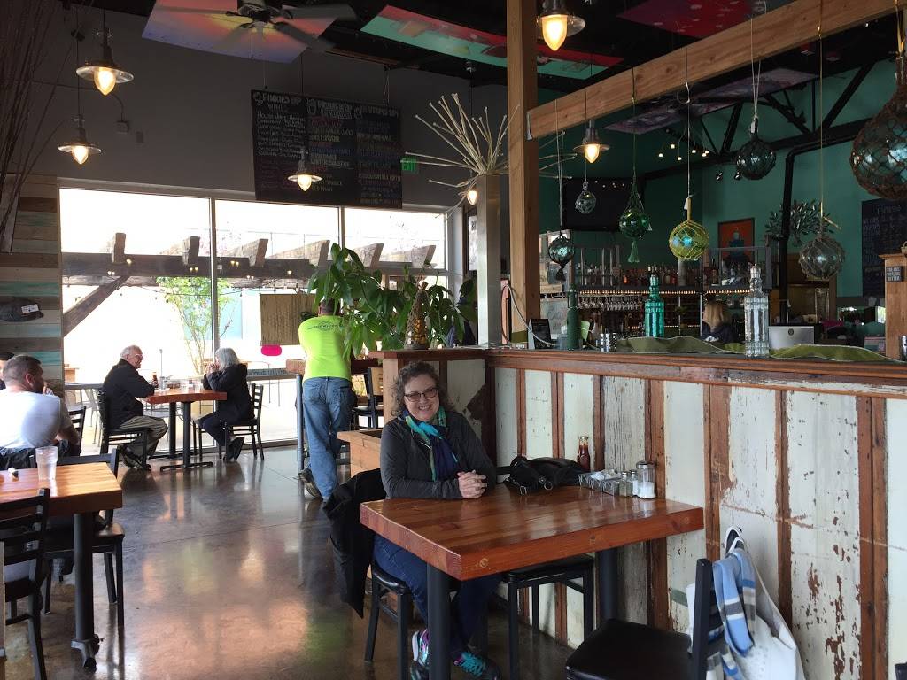 Uptown Cafe | restaurant | 1639 SE Ensign Ln, Warrenton, OR 97146, USA | 5038615639 OR +1 503-861-5639