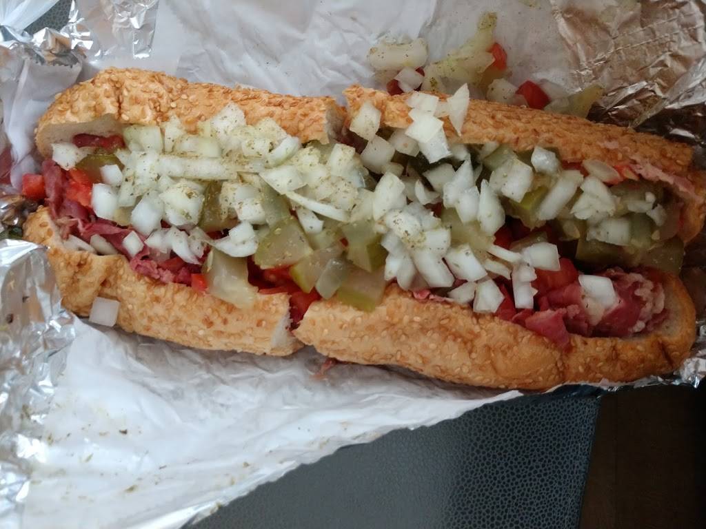 DeFrankos Submarines | restaurant | 7532 Woodley Ave, Van Nuys, CA 91406, USA | 8187809556 OR +1 818-780-9556