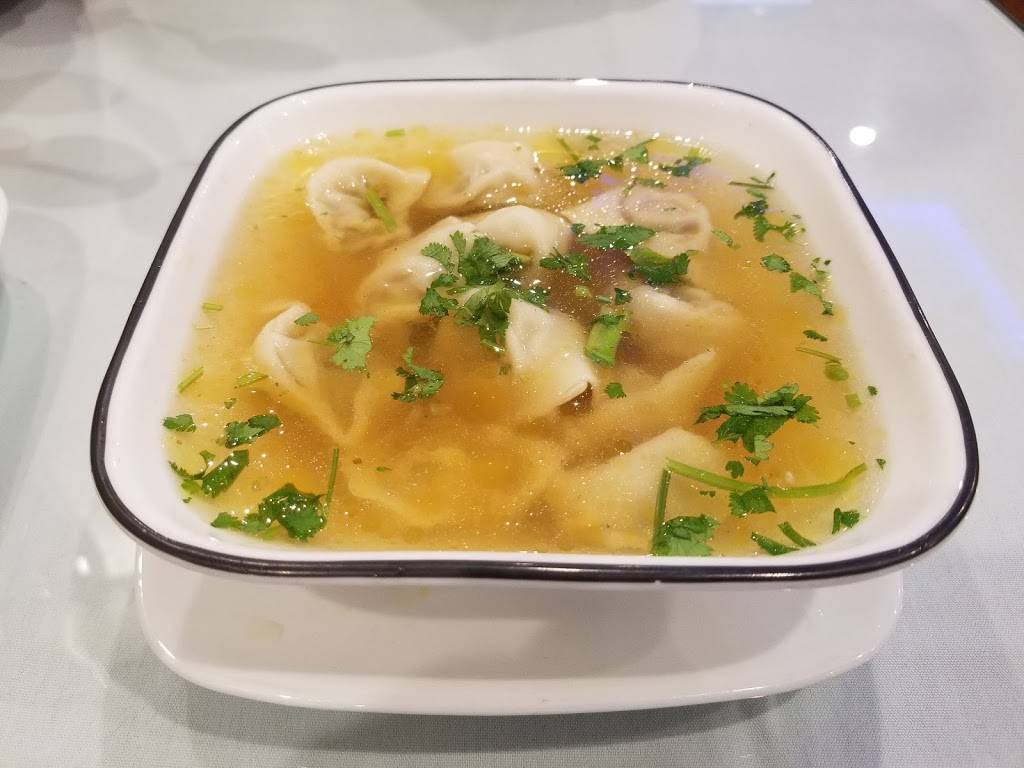 Salute | restaurant | 6361 108th St, Forest Hills, NY 11375, USA | 7182756860 OR +1 718-275-6860