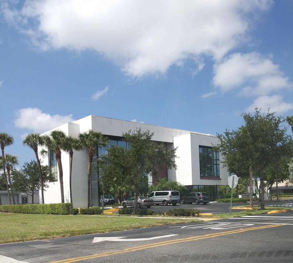 Upchurch Management Co Inc | restaurant | 1439 SW 26th Ave #300, Pompano Beach, FL 33069, USA | 9549722004 OR +1 954-972-2004