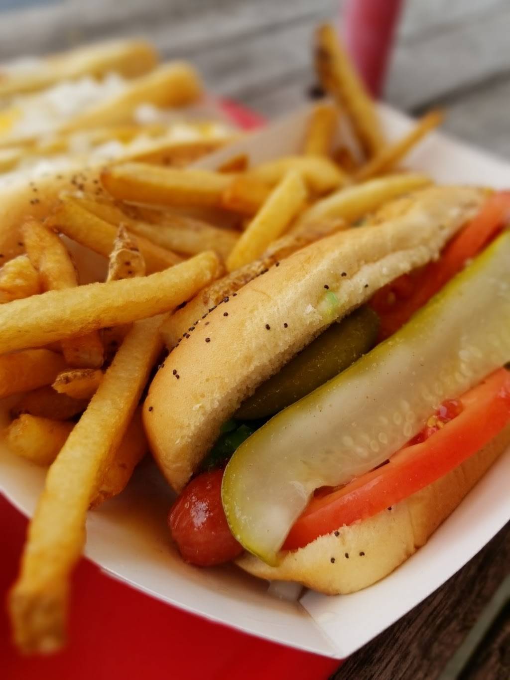 Scoobys Red Hots | restaurant | 4319 Prince St, Downers Grove, IL 60515, USA | 6307691678 OR +1 630-769-1678