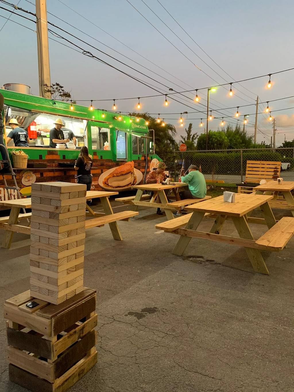 Mr Cachapa | restaurant | 1500 NW 108th Ave, Miami, FL 33172, USA | 7868161640 OR +1 786-816-1640