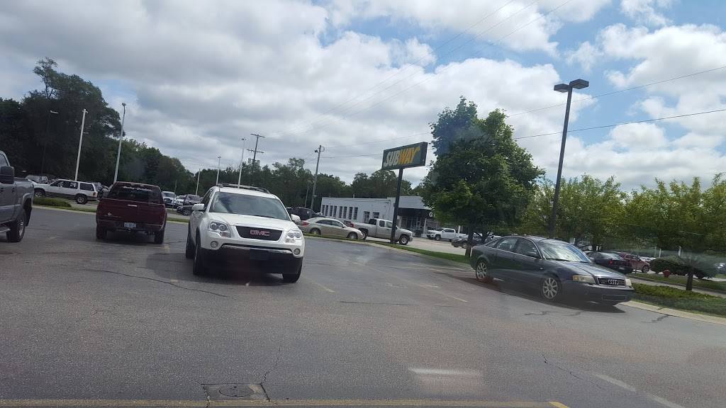 Subway | restaurant | 203-205 N Mission St, Mt Pleasant, MI 48858, USA | 9897733030 OR +1 989-773-3030