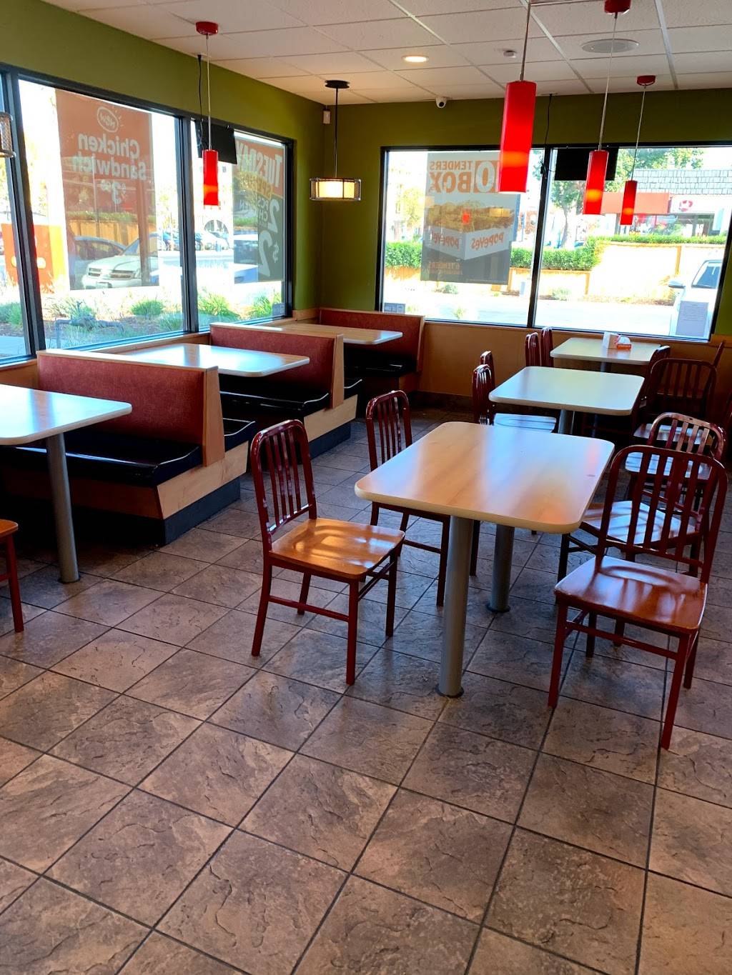 Popeyes Louisiana Kitchen | restaurant | 1570 W San Carlos St, San Jose, CA 95126, USA | 4089756231 OR +1 408-975-6231